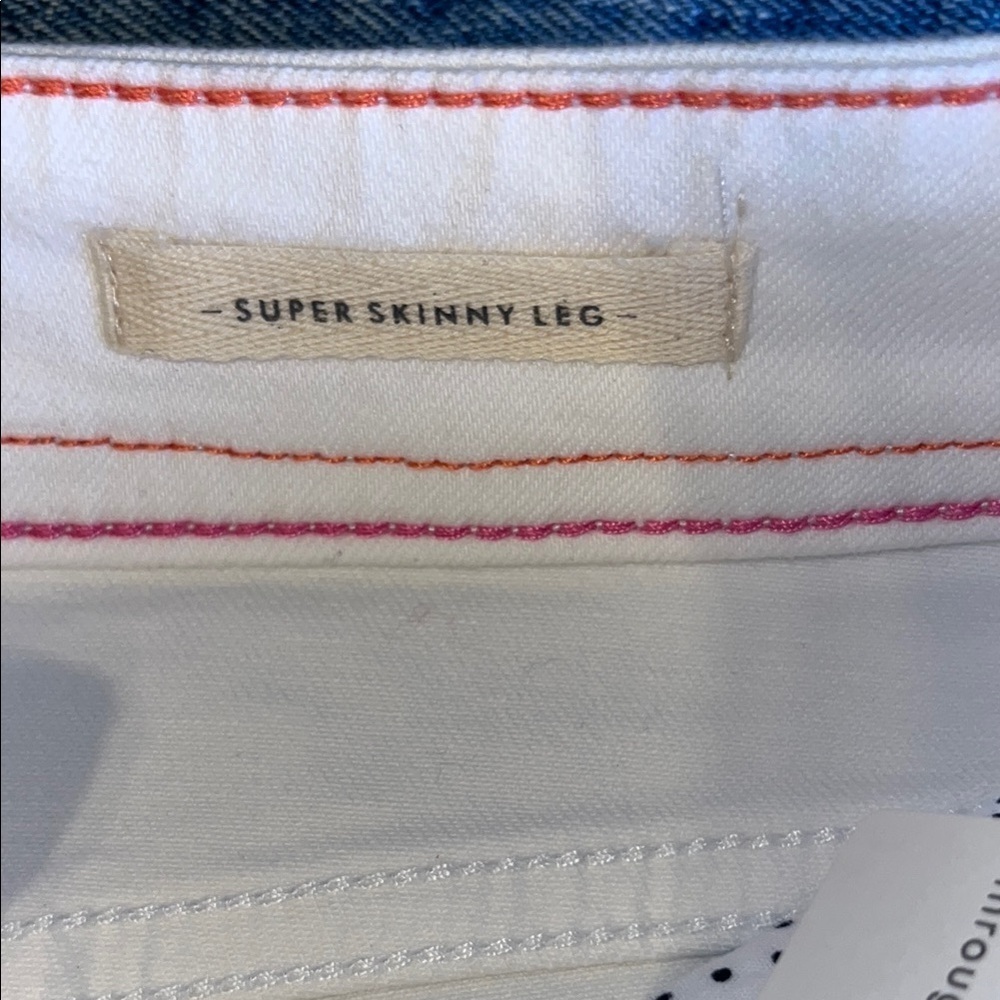 Jences Skinny Jeans with Clean Design - Picture 10 of 16